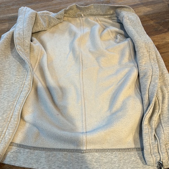 🍋Lululemon Grey Long-Sleeve, side Zip - Picture 9 of 13